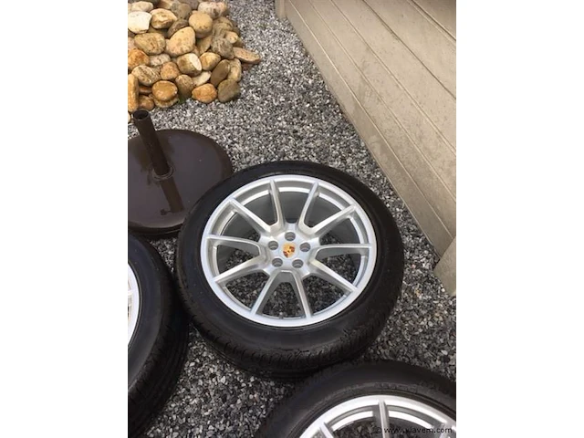 Breedset porsche macan 20 inch - afbeelding 5 van  10