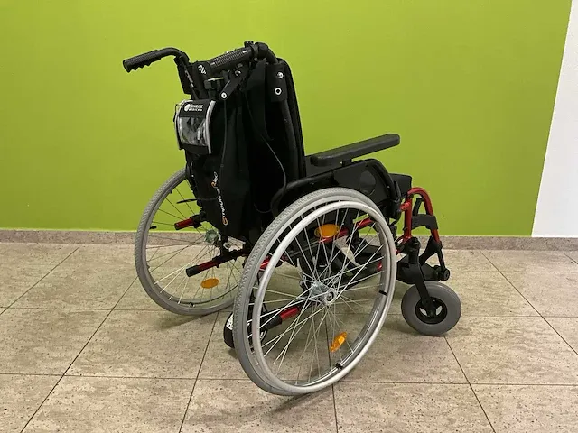 Breezy rubix2 aluminium opklapbare rolstoel - afbeelding 3 van  10
