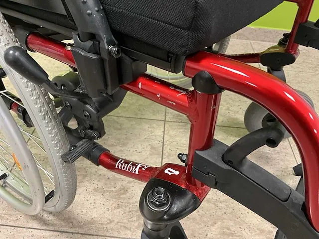 Breezy rubix2 aluminium opklapbare rolstoel - afbeelding 9 van  10