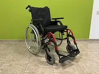 Breezy rubix2 aluminium opklapbare rolstoel - afbeelding 1 van  10