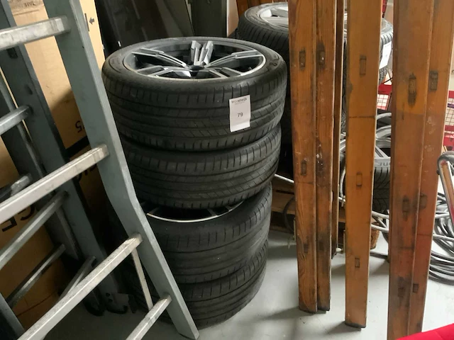 Bridgestone autobanden met velg (4x) - afbeelding 1 van  7