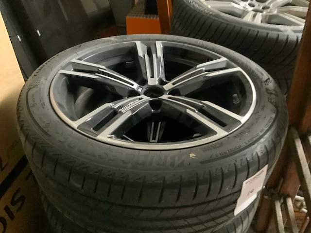 Bridgestone autobanden met velg (4x) - afbeelding 3 van  7