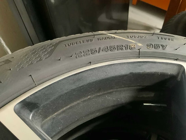 Bridgestone autobanden met velg (4x) - afbeelding 7 van  7