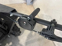 Briggs & stratton gemotoriseerde kruiwagen - afbeelding 2 van  16
