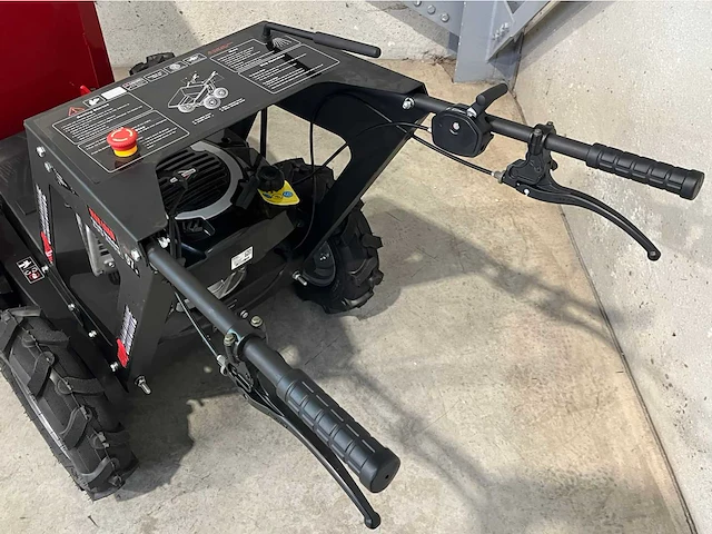 Briggs & stratton gemotoriseerde kruiwagen - afbeelding 16 van  16