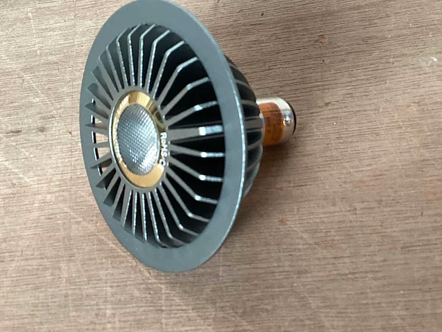Brighton led ar70 par spot 2700k (51x) - afbeelding 4 van  5
