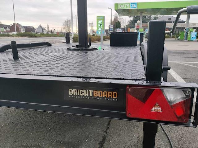 Brigtboard led scherm op trailer - 4,81 m² - afbeelding 16 van  20