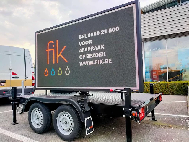 Brigtboard led scherm op trailer - 4,81 m² - afbeelding 1 van  20