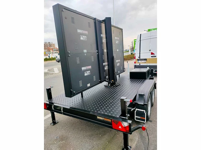 Brigtboard led scherm op trailer - 4,81 m² - afbeelding 2 van  20