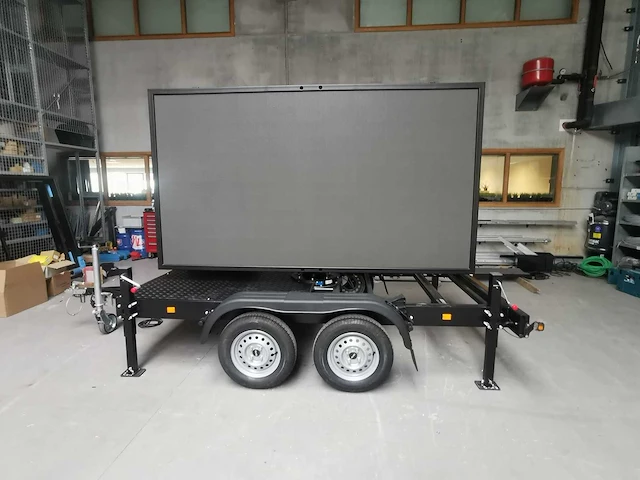 Brigtboard led scherm op trailer - 4,81 m² - afbeelding 6 van  20