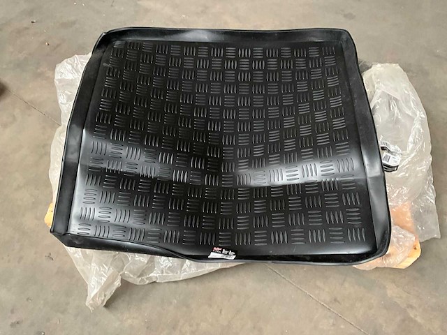 Brilliant kofferbakmat rubber 90 x 85 cm (10x) - afbeelding 1 van  4