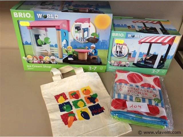 Brio ijsshop + marktstand + - afbeelding 1 van  3