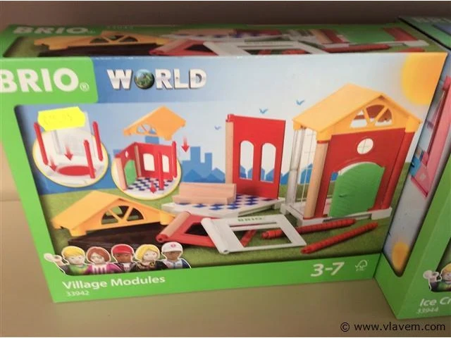 Brio ijsshop + stadmodule - afbeelding 2 van  3