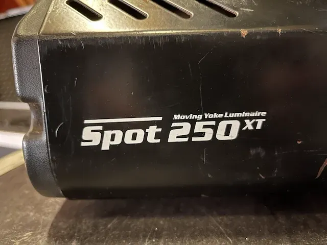 Briteq movingheads bt 250 (6stuks) - afbeelding 10 van  14