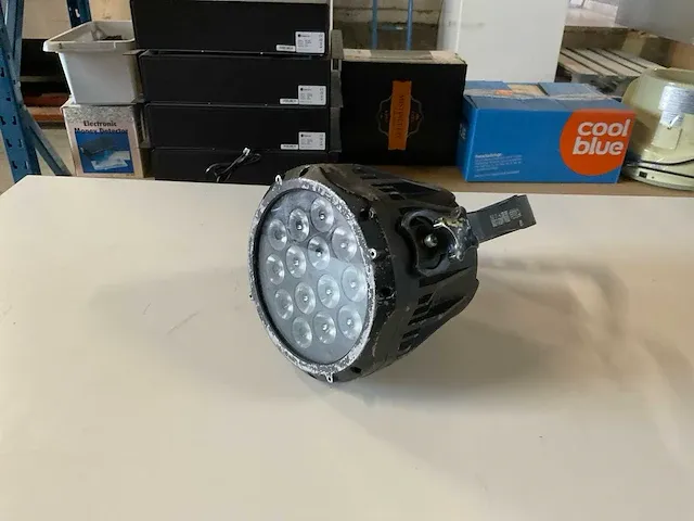 Briteq stage beamer rgb led-par - afbeelding 1 van  4