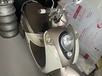 Bromfiets sym - afbeelding 2 van  6