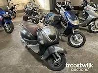 Bromfiets - afbeelding 2 van  8