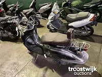 Bromfiets - afbeelding 5 van  8