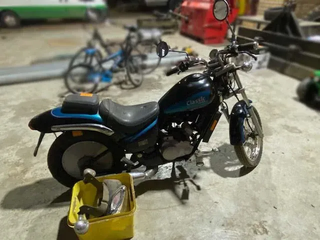 Brommer aprillia custom - afbeelding 3 van  4
