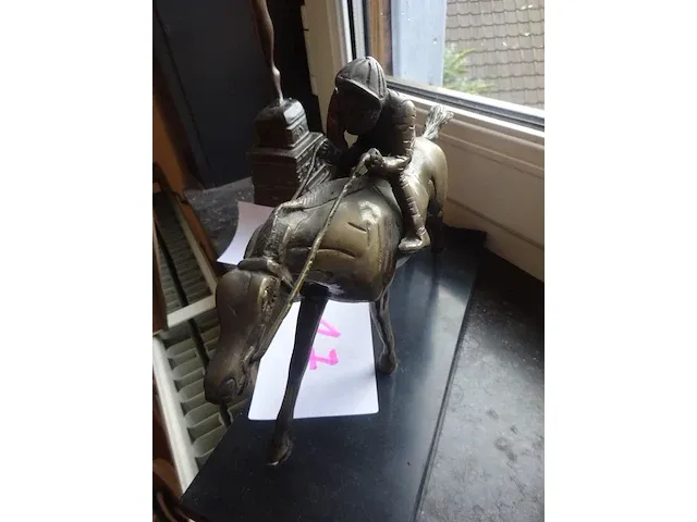 Brons jockey (28 cm / 18 cm) - afbeelding 2 van  2