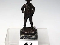 Bronzen beeld le siffleur h 25 - afbeelding 1 van  3