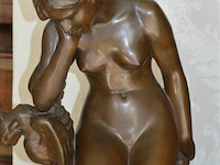 Bronzen beeld van de "hurkende venus" - afbeelding 2 van  5