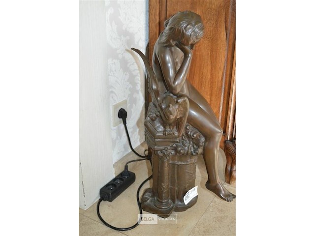 Bronzen beeld van de "hurkende venus" - afbeelding 5 van  5