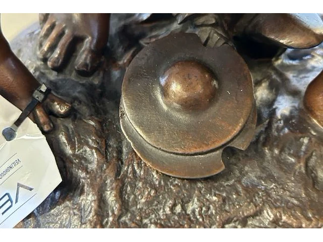 Bronzen beeld - afbeelding 11 van  13