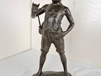 Bronzen beeld