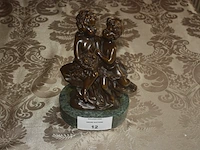 Bronzen beeldje aug moreau - afbeelding 1 van  4