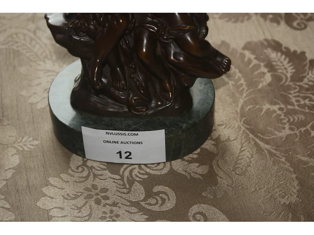 Bronzen beeldje aug moreau - afbeelding 2 van  4