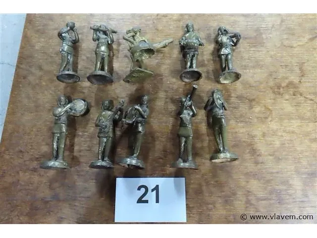 Bronzen beeldjes 10 stuks +-8cm - afbeelding 1 van  6