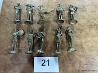 Bronzen beeldjes 10 stuks +-8cm - afbeelding 1 van  6