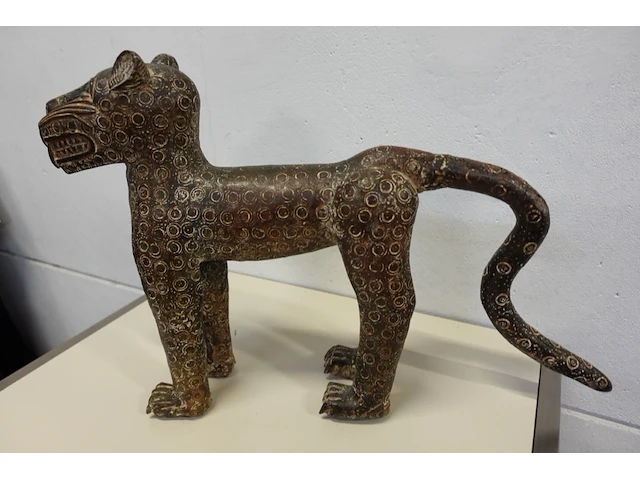Bronzen benin luipaard - afbeelding 6 van  6
