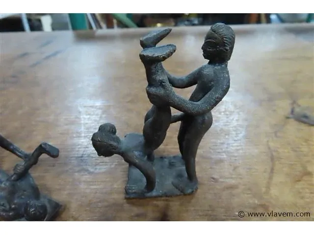 Bronzen erotische beeldjes +-10 cm - afbeelding 4 van  4