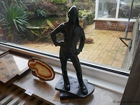 Bronzen zwaar beeld