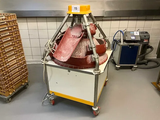 Brood opbolmachine gostol sabotin 1-1ab - afbeelding 1 van  6