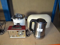 Brooddoos heilo, rijstkoker panasonic, radio meier m-110bt, waterkoker silvercrest - afbeelding 1 van  7