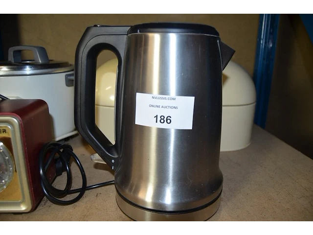 Brooddoos heilo, rijstkoker panasonic, radio meier m-110bt, waterkoker silvercrest - afbeelding 2 van  7
