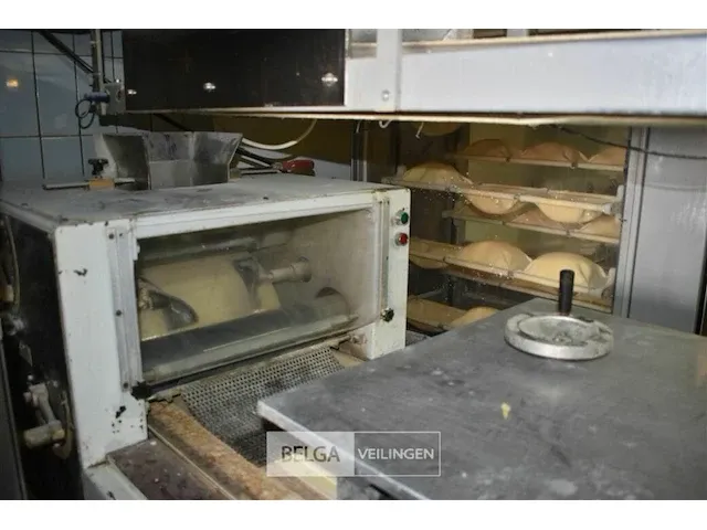 Broodlijn, ca 200 stuks, geklimatiseerde rijskast voor lang brood - afbeelding 6 van  6