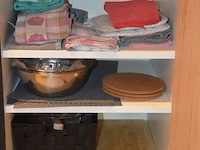 Broodrooster moulinex t52-a, waterkoker domo, 4-delige pottenset, bordenset, bestek, diverse keuken benodigdheden - afbeelding 9 van  13