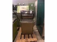 Broodsnijmachine - bread slicers - afbeelding 1 van  2