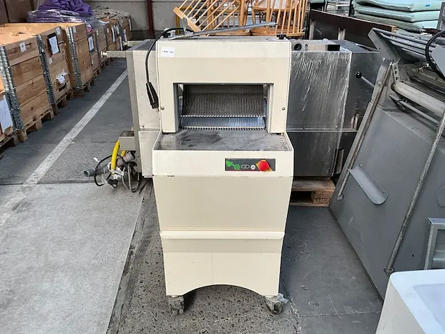 Broodsnijmachine globe international - afbeelding 1 van  5