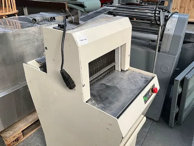 Broodsnijmachine globe international - afbeelding 2 van  5