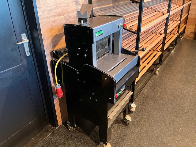 Broodsnijmachine - afbeelding 5 van  5