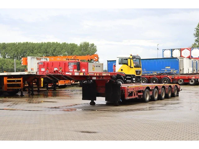 Broshuis 5absd-68/2 five axle hydraulic steered double extendable (27m) semi low loader - afbeelding 1 van  1