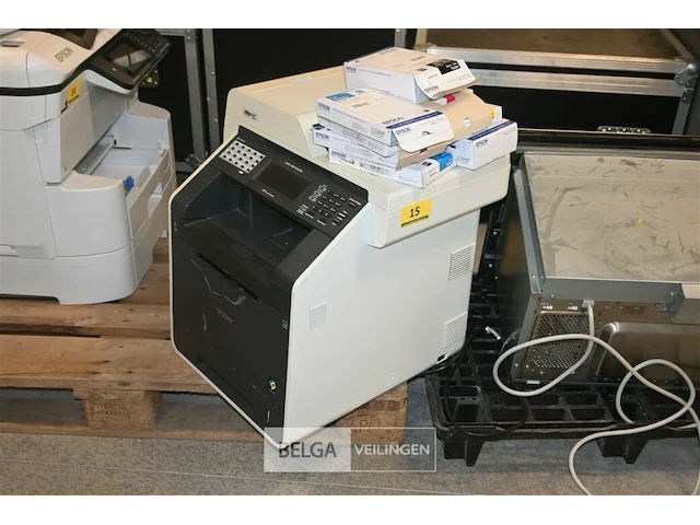 Brother all-in-one kleurenlaserprinter - afbeelding 1 van  6