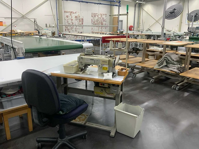 Brother f 40 naaimachine - afbeelding 2 van  8
