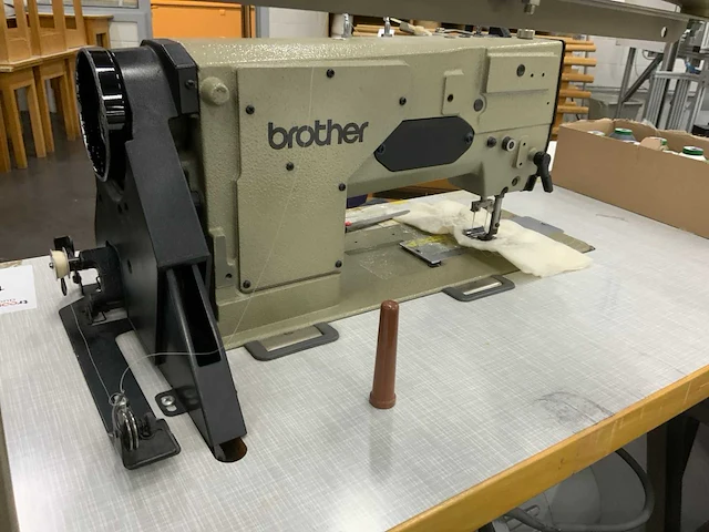 Brother lts-b872-3 naaimachine - afbeelding 1 van  9