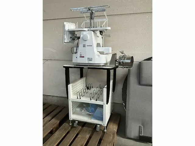 Brother pr1055x borduurmachine - afbeelding 8 van  11
